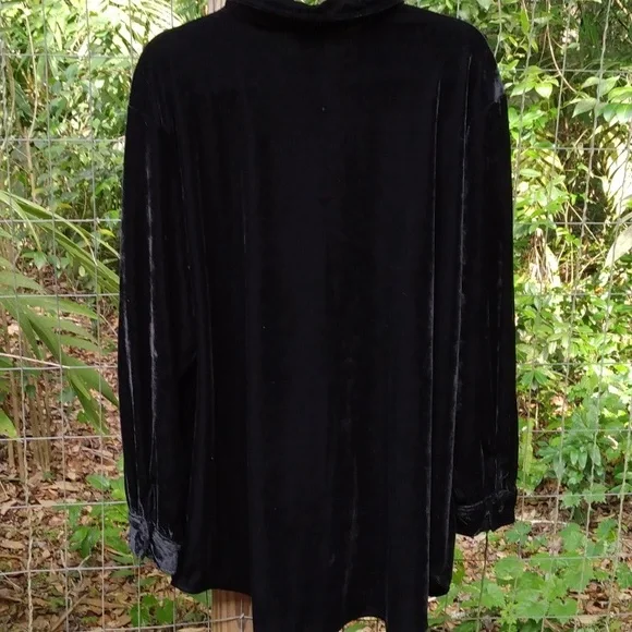 Slinky Velvet Button Down Top NWOT Sz.2X - Picture 5 of 6